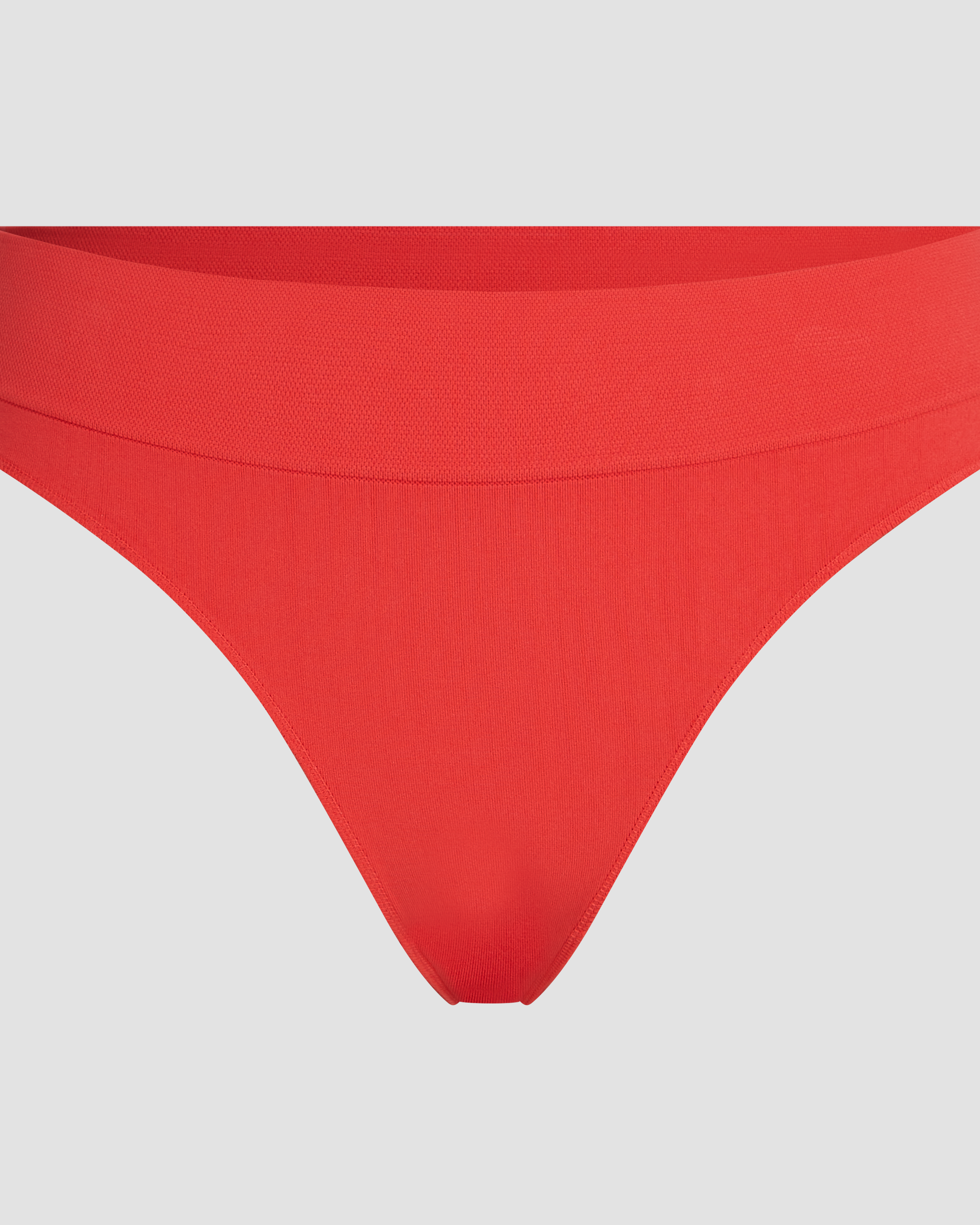 Essentials brazilian Red