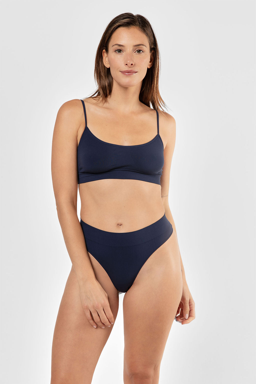 Essentials Scoop bralette Dark blue